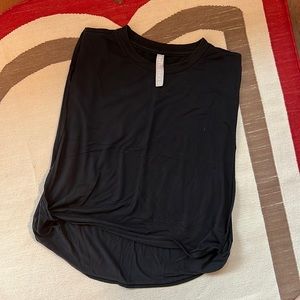 Athleta workout muscle t crop top - size xs